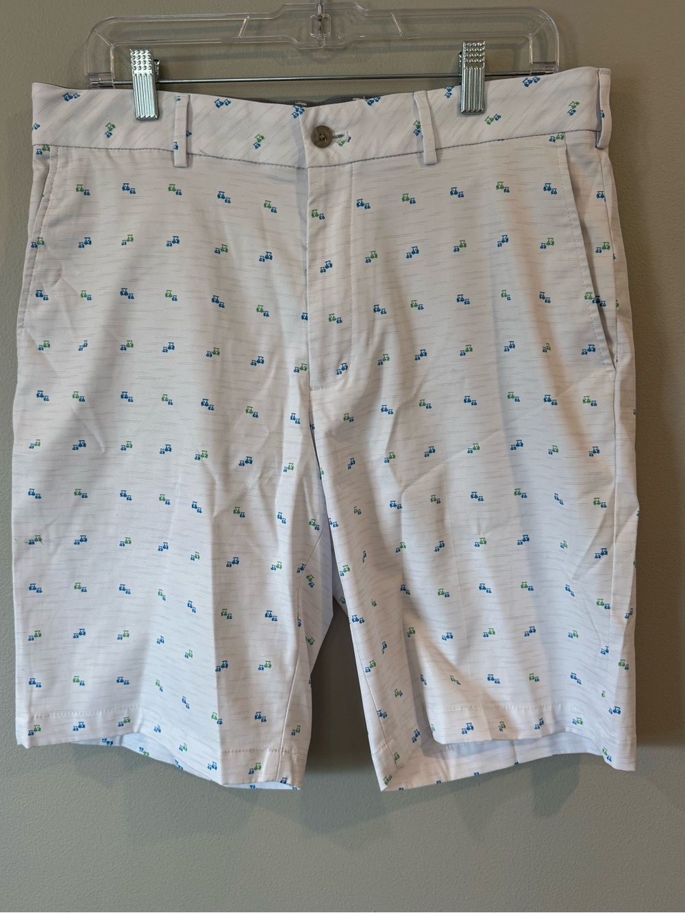 WALTER HAGEN Performance 11 Sz 34 Waist Flat Front Golf Shorts Golf Cart Graphic